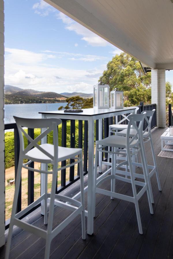 Woodland Bay Retreat-Hot Tub,Sauna And Bayview Hamptons Retreat Lymington 외부 사진