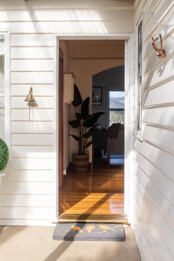 Woodland Bay Retreat-Hot Tub,Sauna And Bayview Hamptons Retreat Lymington 외부 사진