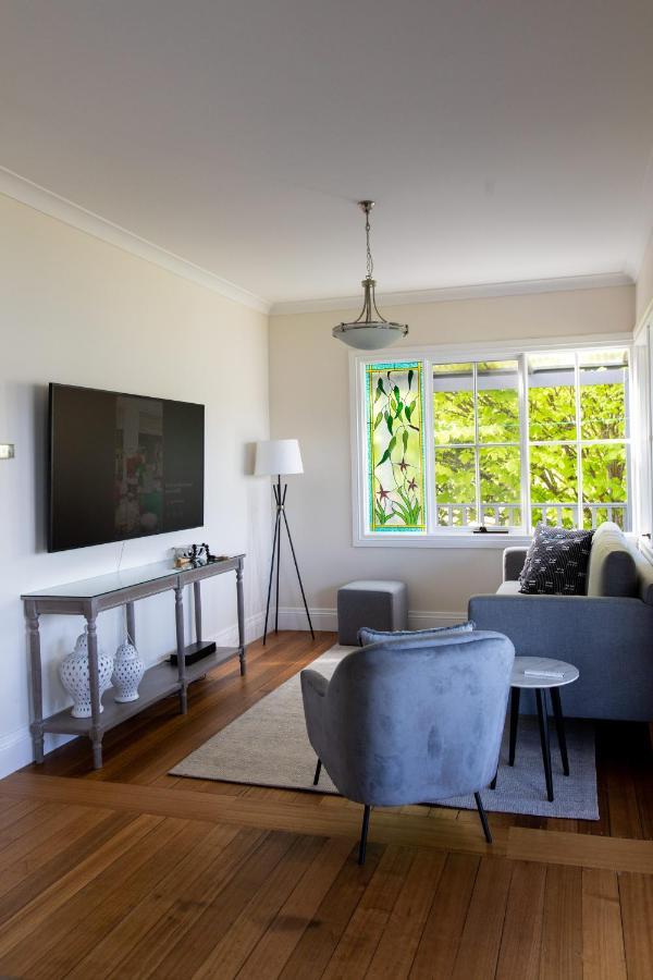Woodland Bay Retreat-Hot Tub,Sauna And Bayview Hamptons Retreat Lymington 외부 사진