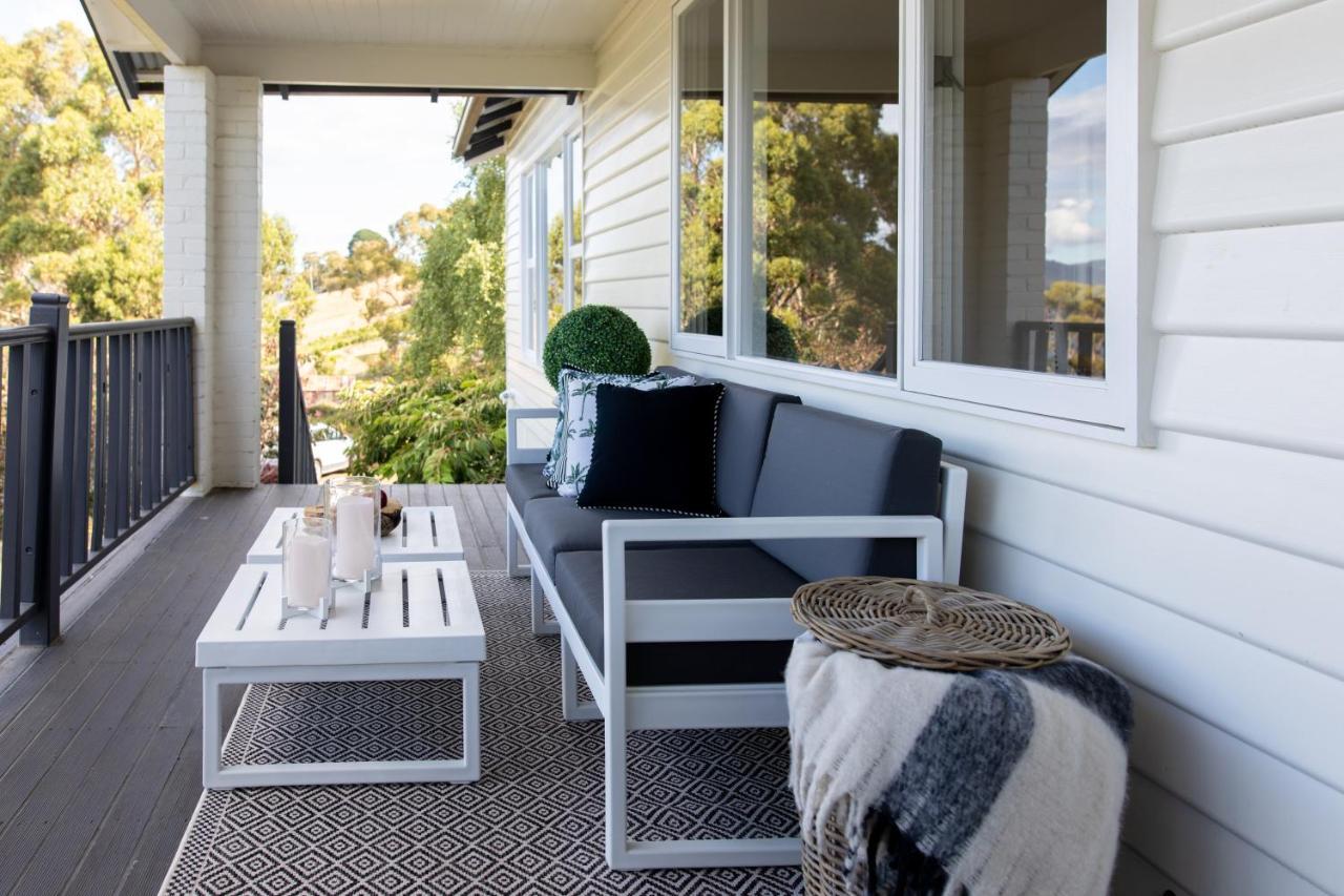 Woodland Bay Retreat-Hot Tub,Sauna And Bayview Hamptons Retreat Lymington 외부 사진