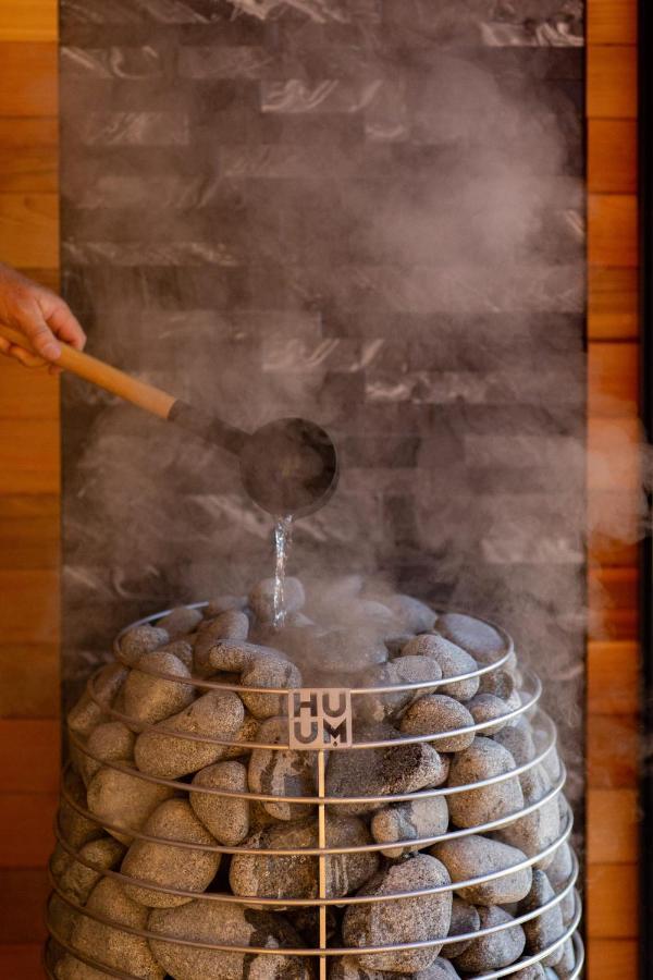 Woodland Bay Retreat-Hot Tub,Sauna And Bayview Hamptons Retreat Lymington 외부 사진