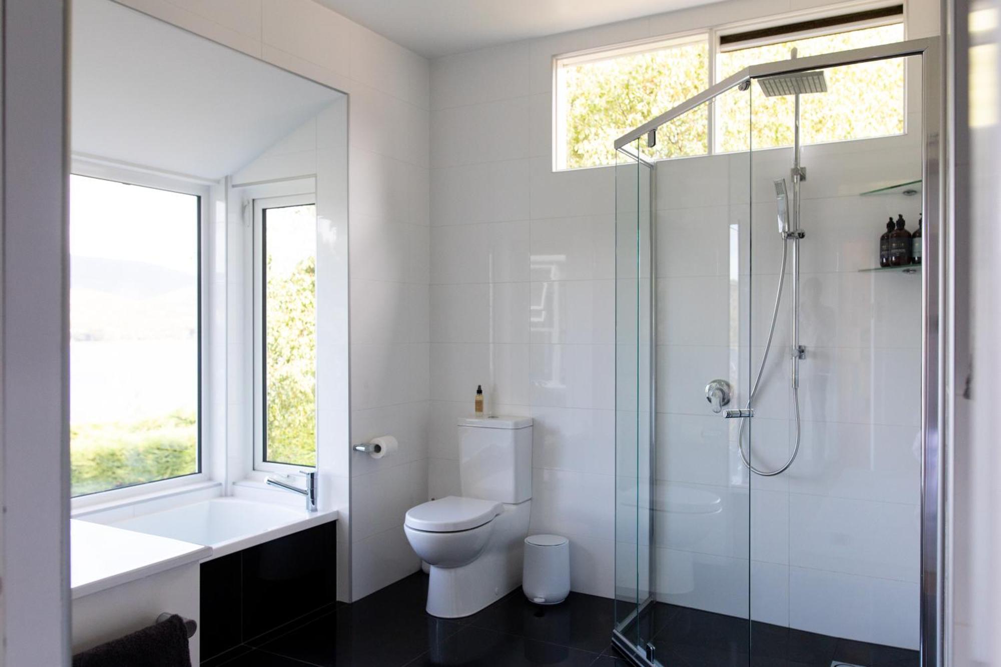 Woodland Bay Retreat-Hot Tub,Sauna And Bayview Hamptons Retreat Lymington 외부 사진