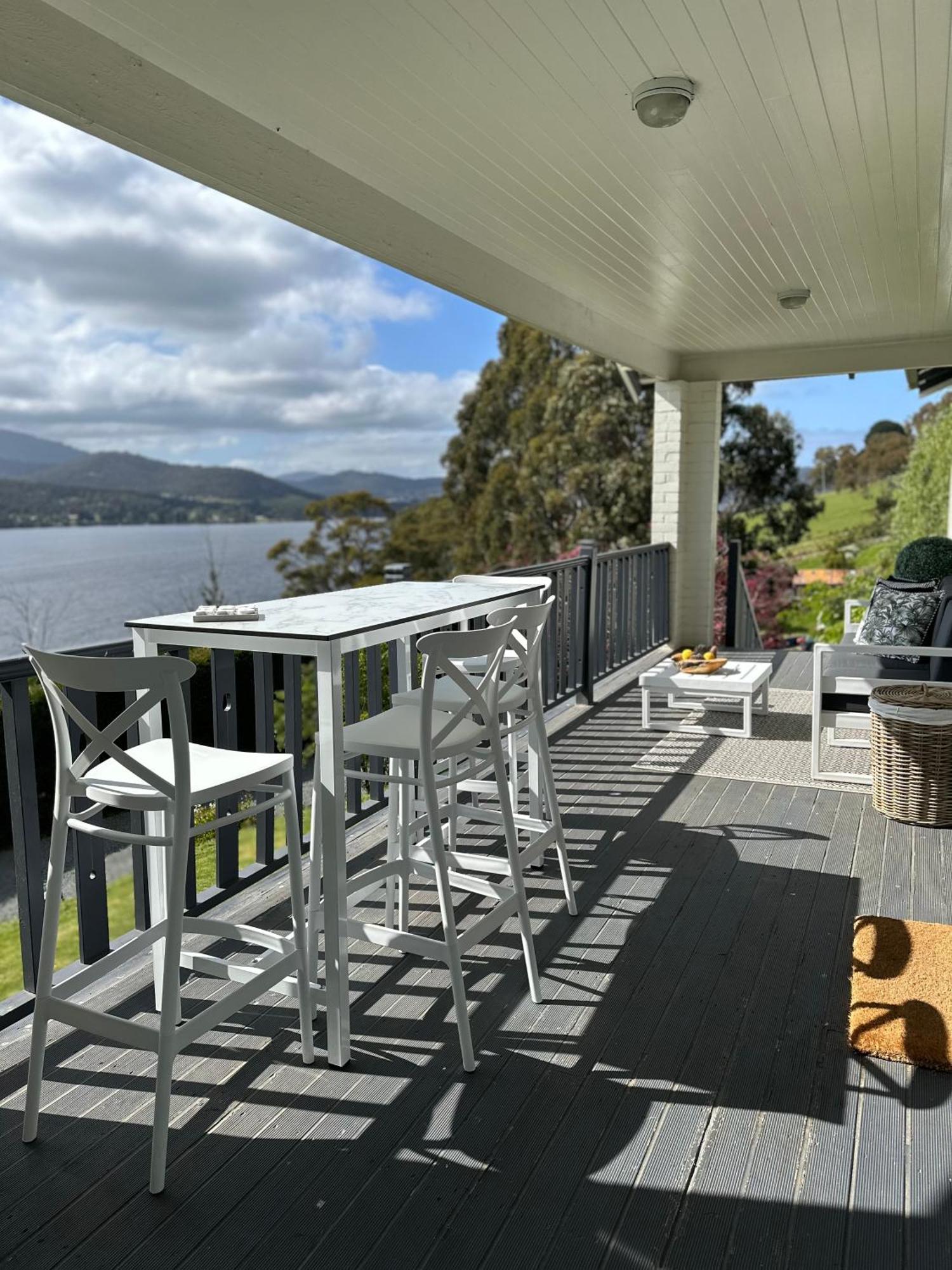 Woodland Bay Retreat-Hot Tub,Sauna And Bayview Hamptons Retreat Lymington 외부 사진