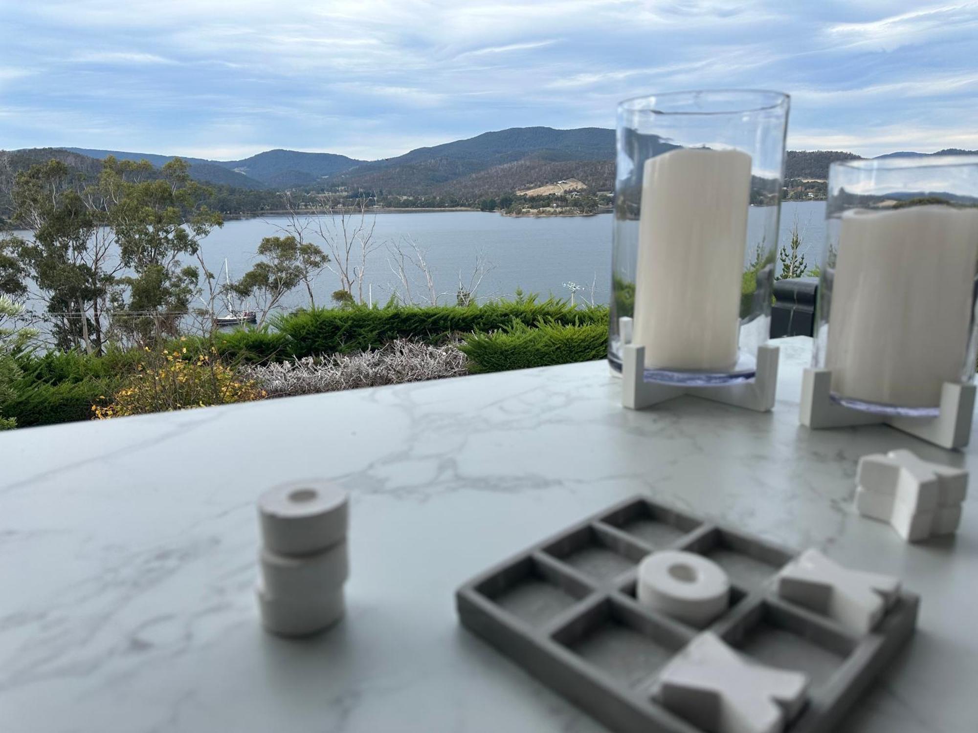 Woodland Bay Retreat-Hot Tub,Sauna And Bayview Hamptons Retreat Lymington 외부 사진